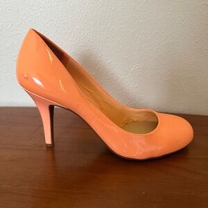 Gianni Bini Orange Pumps size 9.5